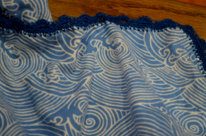 Crocheted Wavy Edge ~ Art Threads