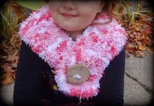 Easy Tizzy Scarf by Jennifer Gregory of Niftynnifer's Crochet & Crafts