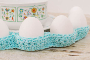 Awesome Easter Table Decor ~ Petals to Picots