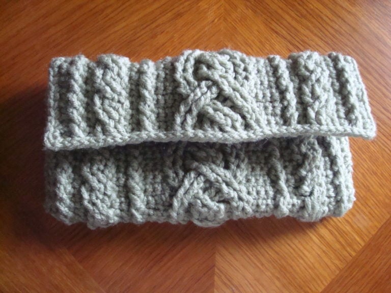 Lining My Craftsy Quick & Easy Crochet Cables Clutch