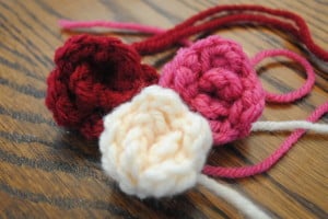 Download Little Rosettes ~ FREE Crochet Pattern