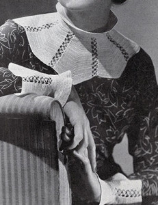 Sectional Collar and Cuff Set ~ Free Vintage Crochet