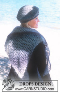 DROPS shawl in Vivaldi ~ DROPS Design