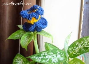 Funky Flower Friday Week 6 ~ Jennifer Gregory - Niftynnifers's Crochet & Crafts