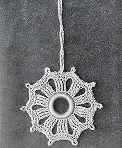 Curtain Pull #818 ~ Free Vintage Crochet