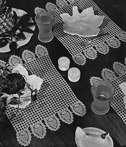 Rectangular Luncheon Set ~ Free Vintage Crochet