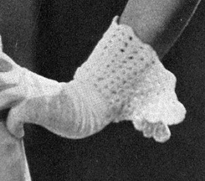 Shell Fan Gauntlet Cuff ~ Free Vintage Crochet