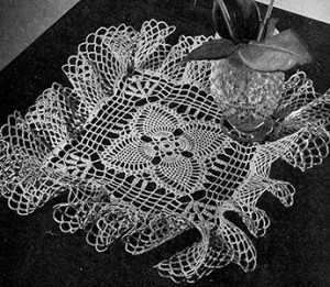 Pineapple Trellis Doily - #D-120 ~ Free Vintage Crochet