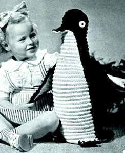 Crocheted Penguin by Free Vintage Crochet