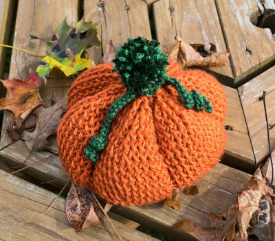 Pumpkinhead Hat by Julie Muenster/J Crochet for Underground Crafter