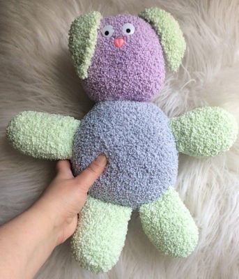 Bouncy Bouclé Bunny by Marie Segares/Underground Crafter