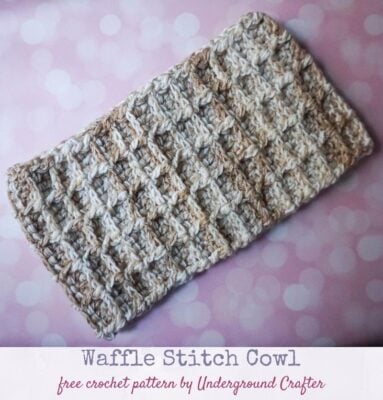 Waffle Stitch Cowl by Marie/Underground Crafter