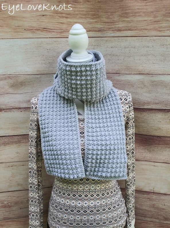 Crochet Pattern: A Touch of Gleam Scarf - Underground Crafter