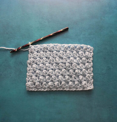 Alternating Mock Bobbles Section by Marie Segares/Underground Crafter.