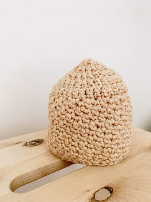 Straightforward Newborn Beanie Crochet Pattern by Online Crochet Patterns.
