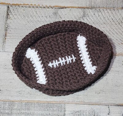 Football Trinket Tray by Lisa Ferrel/My Fingers Fly