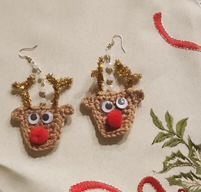 Reindeer Earrings by Lisa Ferrel/My Fingers Fly