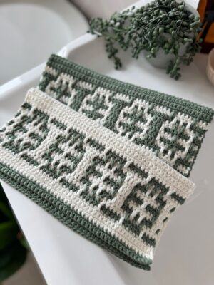 Wildflower Washcloth 1 by Hannah Cross from HanJan Crochet