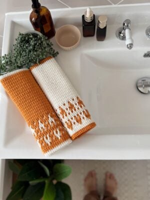 Wildflower Washcloth 2 by Hannah Cross from HanJan Crochet