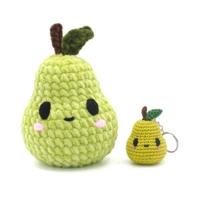 Pear Amigurumi Crochet Pattern by DIY Fluffies / Mariska V0s-Bolman