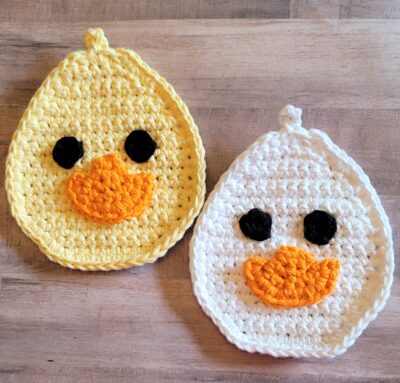 Smiling Duck Potholder by Lisa Ferrel/My Fingers Fly