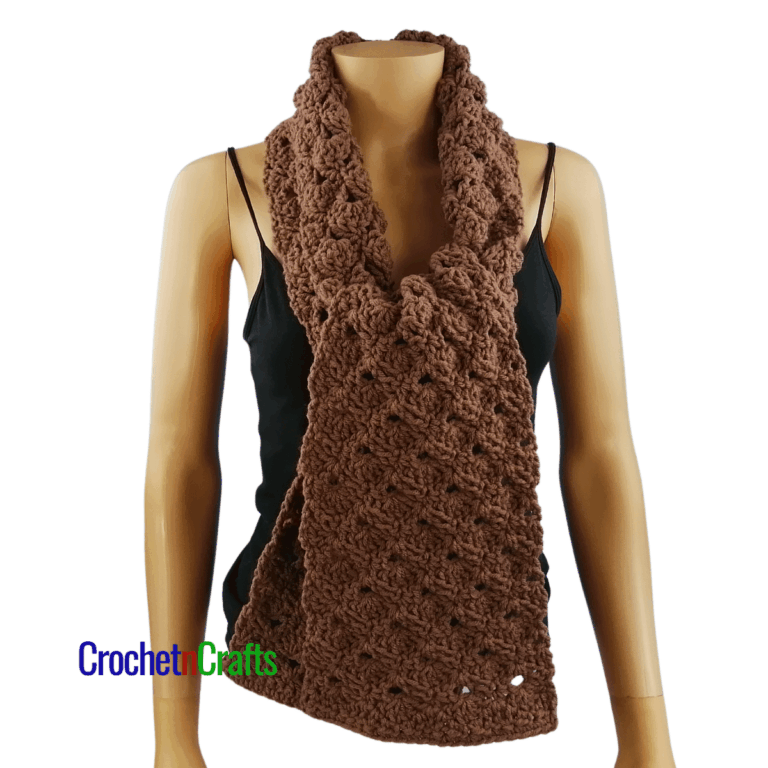Alternating Shells and V’s Crochet Scarf